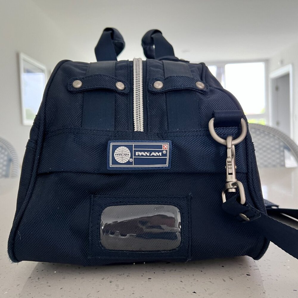Pan Am Navy Blue Multipurpose Duffel/Gym/Carry-On/Overnight Bag - Picture 6 of 16